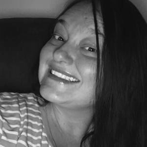 Meet your Posher, Rena